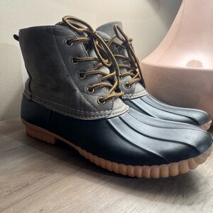 Henry Ferrera Women's Black and Gray Winter Boots